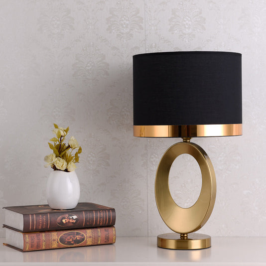 Moderne Tafellamp – Zwart, Wit of Goud met Stoffen Kap en E26 Fitting