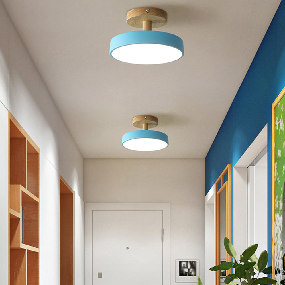 Nörd – Scandinavische Plafondlamp met Houten Basis & Zacht Pastel Design