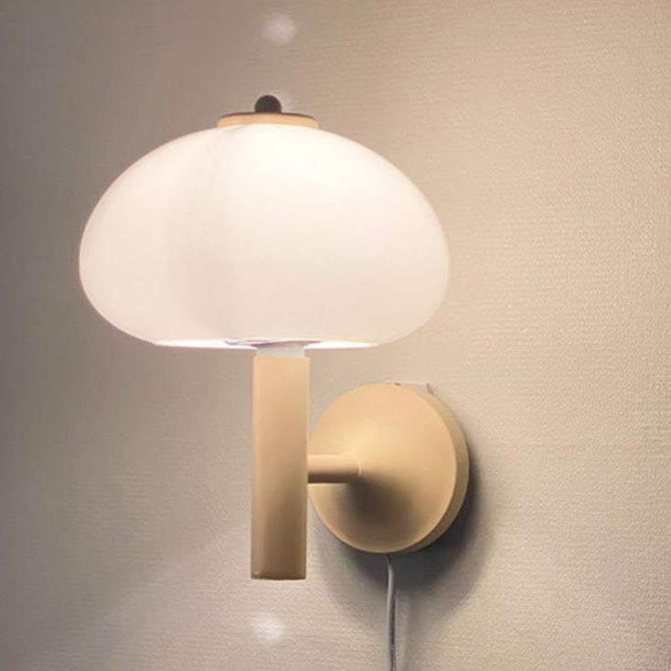 Moderne Wandlamp van Glas en IJzer – Milk White