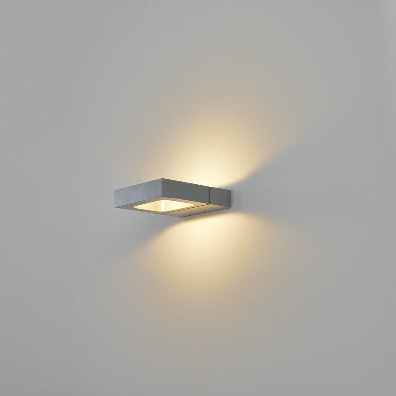 Moderne Aluminium LED Wandlamp – Compact & Energiezuinig