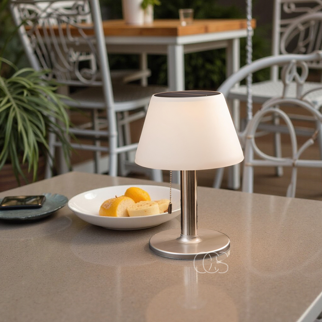 Gil – Solar Tafellamp met Automatische Verlichting & Draadloos Design