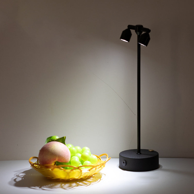 Minimalistische LED Tafellamp van IJzer – 1, 2 of 4 Lichtpunten
