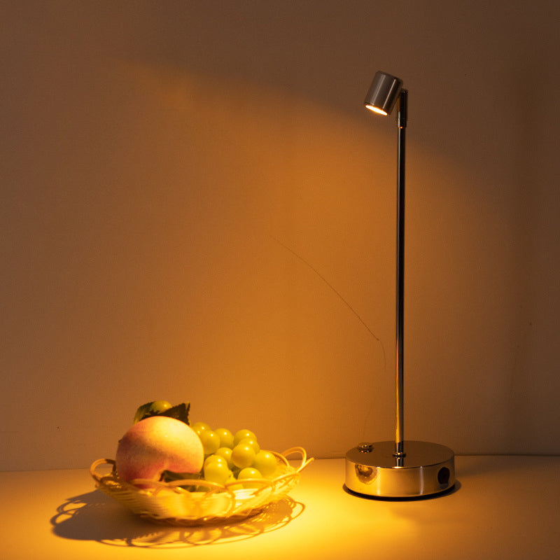 Minimalistische LED Tafellamp van IJzer – 1, 2 of 4 Lichtpunten
