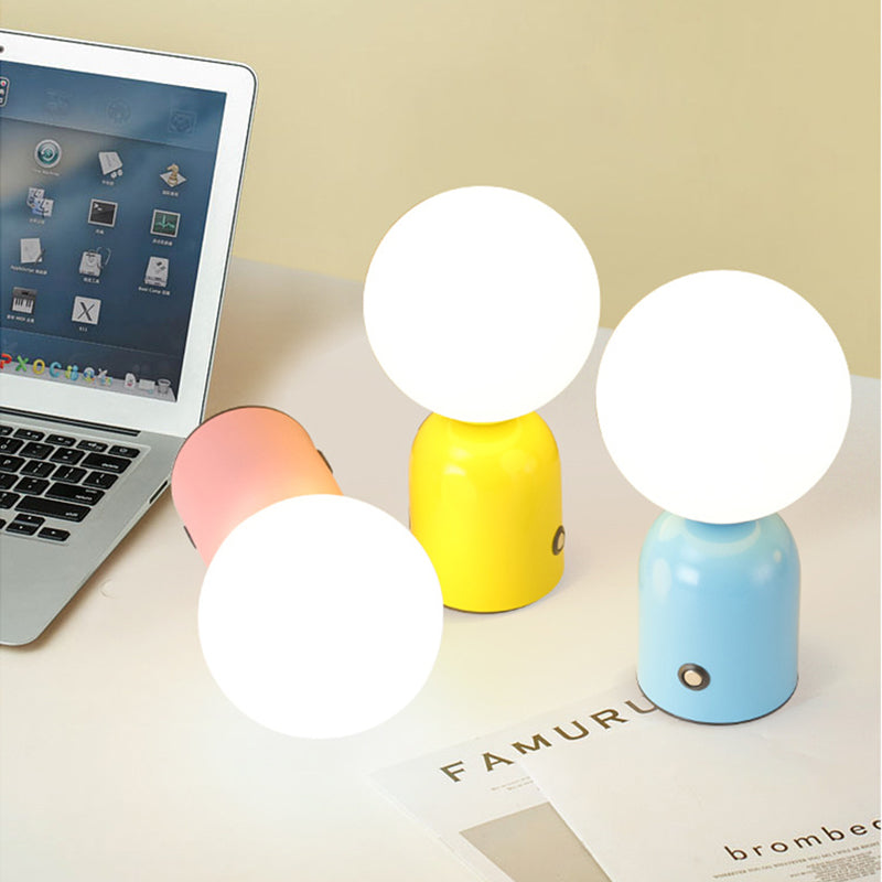 Minimalistische LED Tafellamp – 5 V Plug-in, 2 W met Acryl Kap