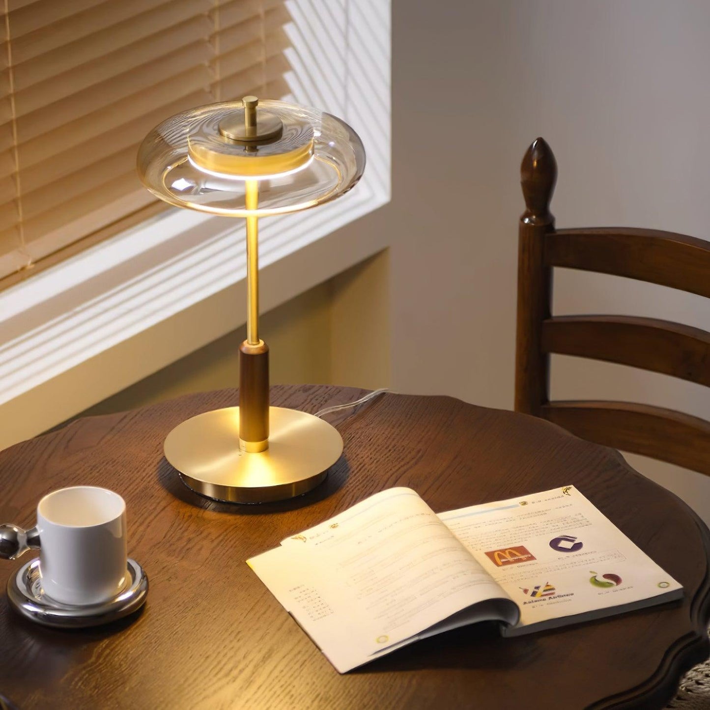Lumio – Moderne Scandinavische Tafellamp LED Designlamp van Glas en Metaal voor Elegante Sfeerverlichting