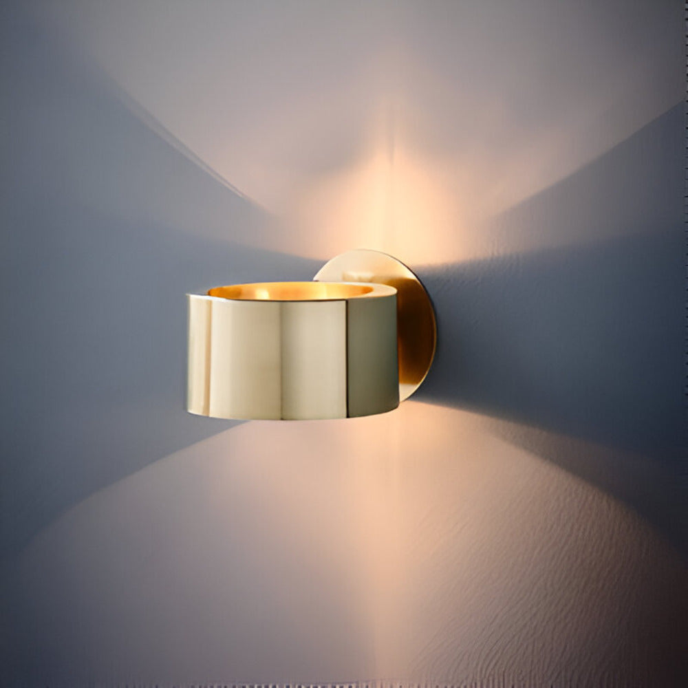Lumio - Gouden Wandlamp met Modern Scandinavisch Trommelontwerp