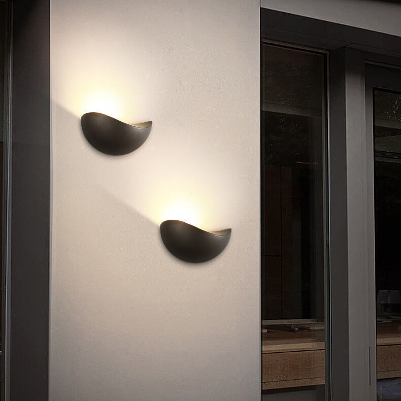 Lumio - Minimalistische halfronde LED-wandlamp van aluminium in wit en goud