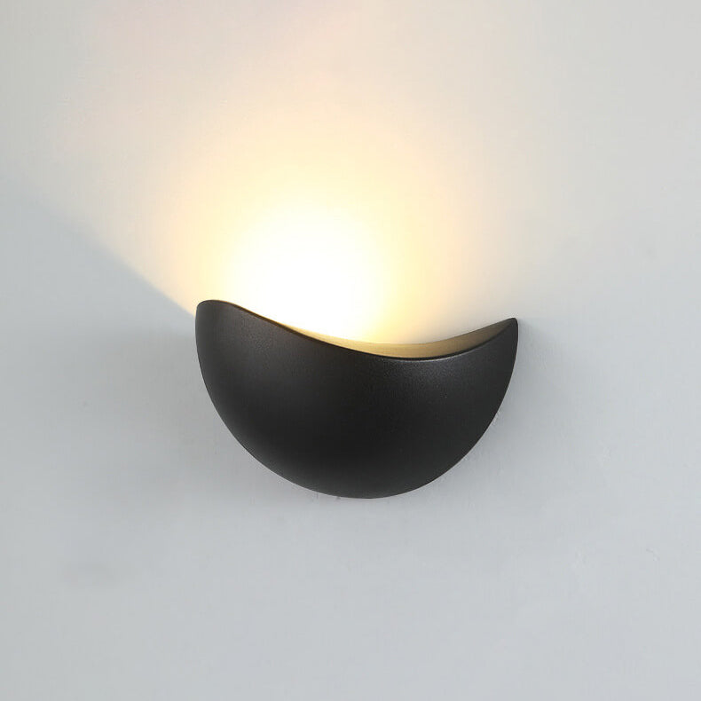 Lumio - Minimalistische halfronde LED-wandlamp van aluminium in wit en goud