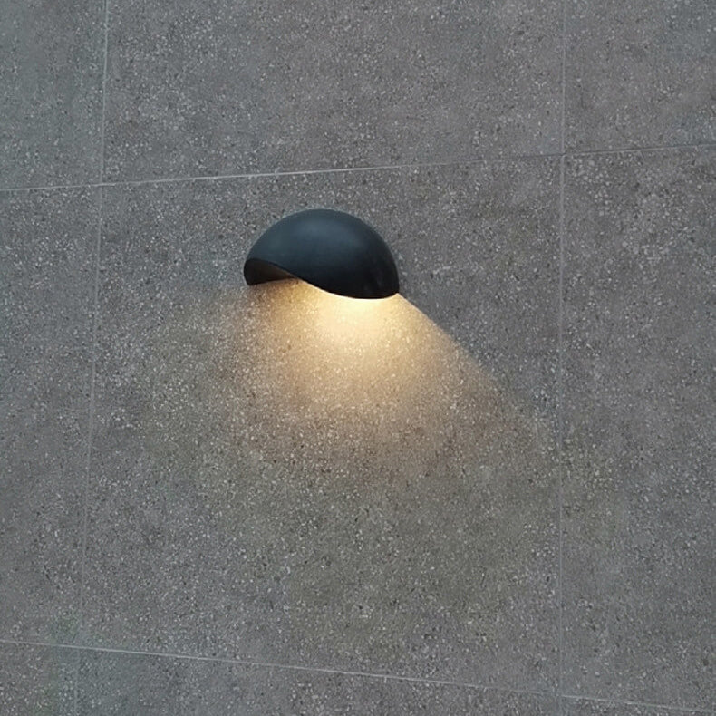 Lumio - Minimalistische halfronde LED-wandlamp van aluminium in wit en goud