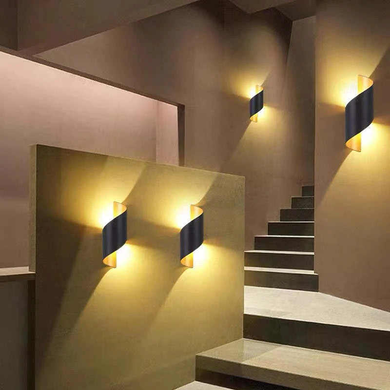 Lumio - Moderne LED wandlamp met spiraalontwerp in zwart of wit