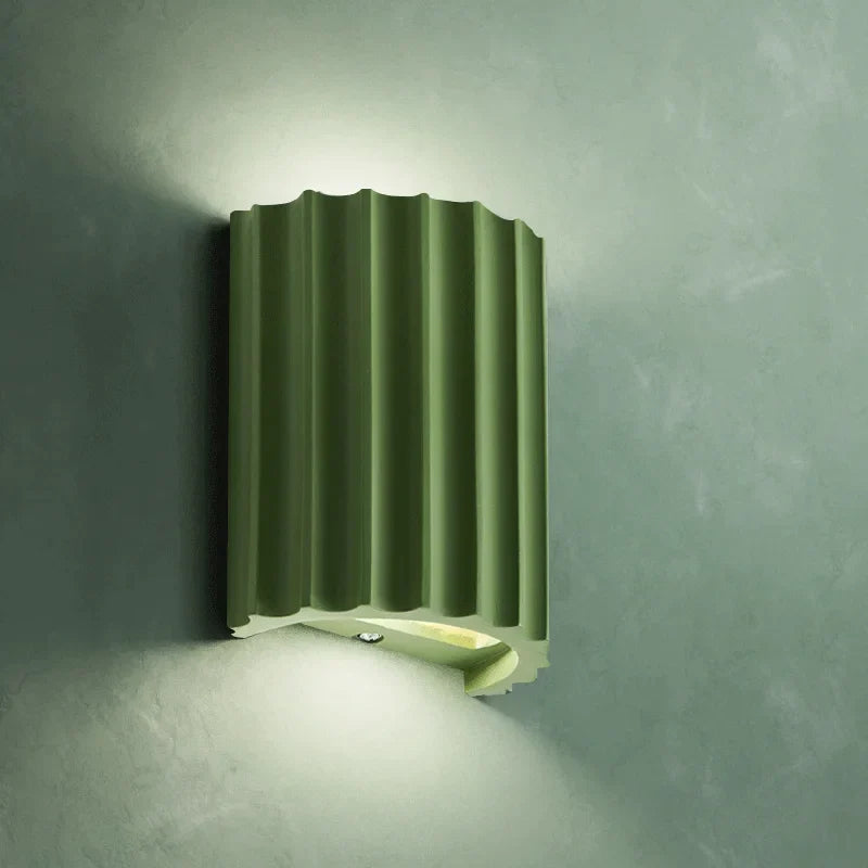 Lumio - Moderne hars wandlamp met LED-technologie voor een verfijnde sfeer