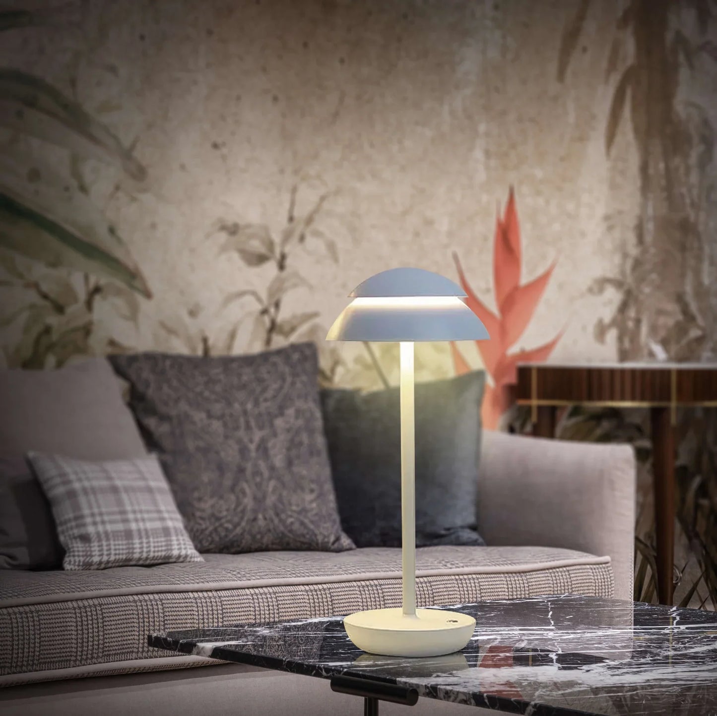 Lumio - Prestige draadloze aluminium tafellamp met dimfunctie