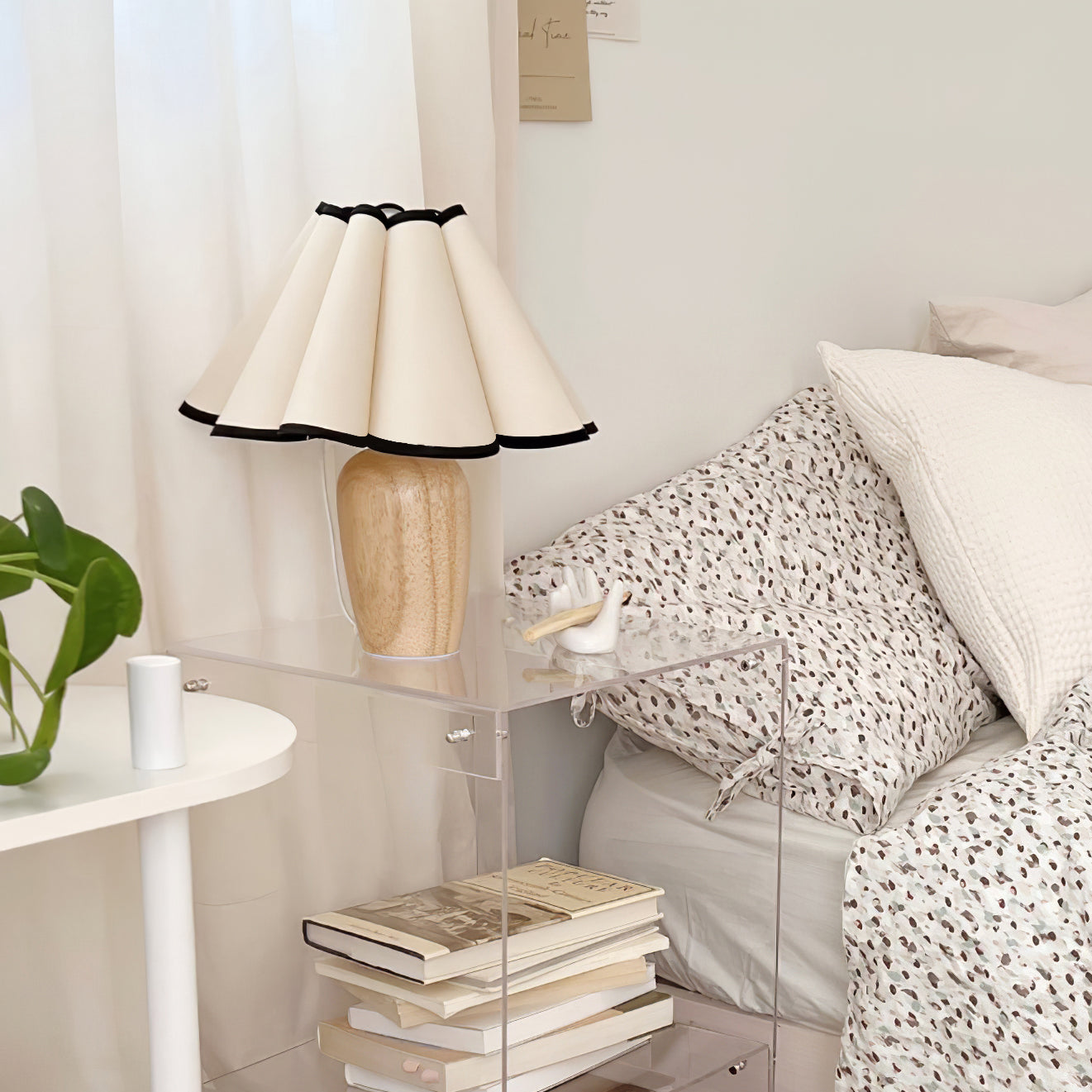 Lumio – Vintage Tafellamp met Houten Voet en Geribbelde Kap