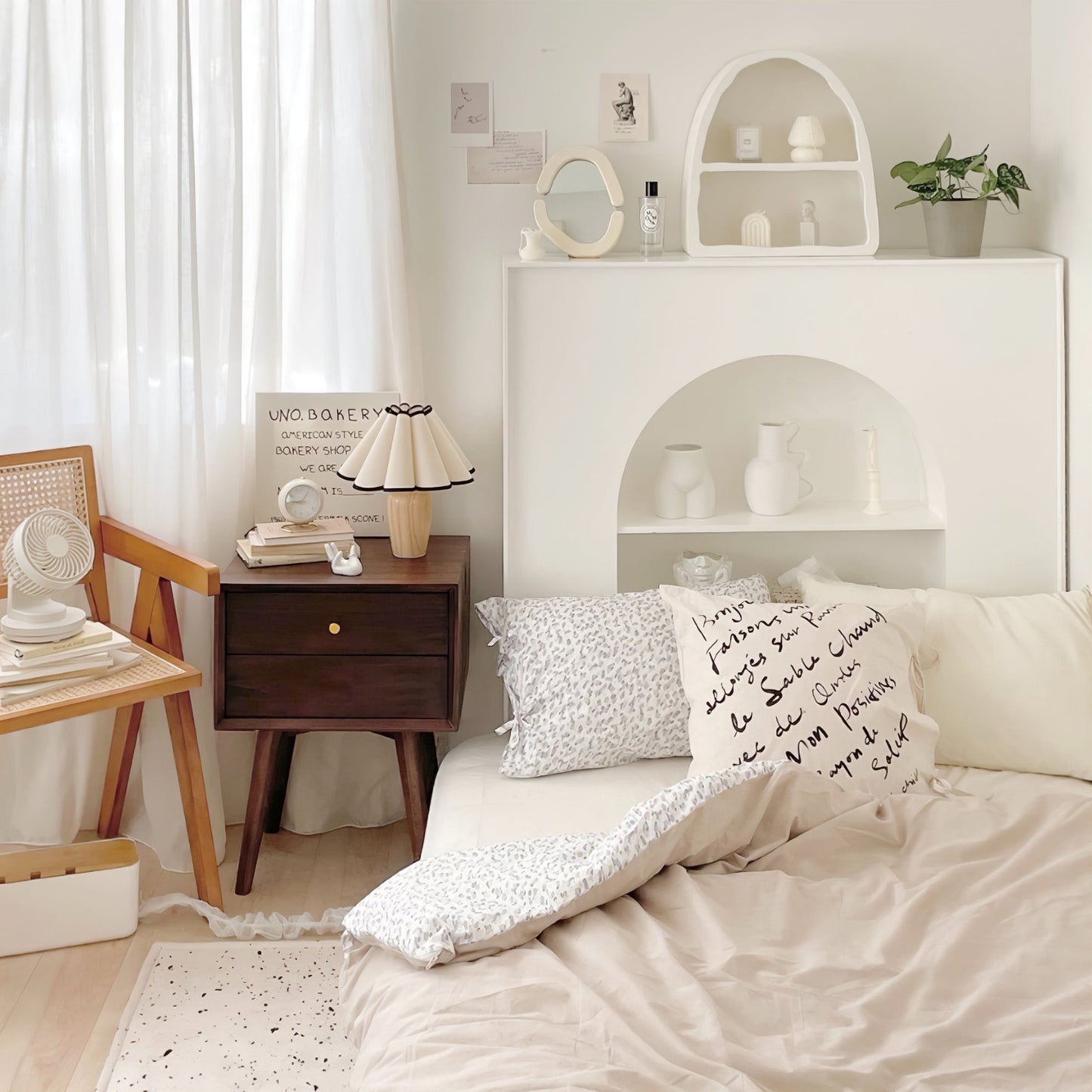 Lumio – Vintage Tafellamp met Houten Voet en Geribbelde Kap
