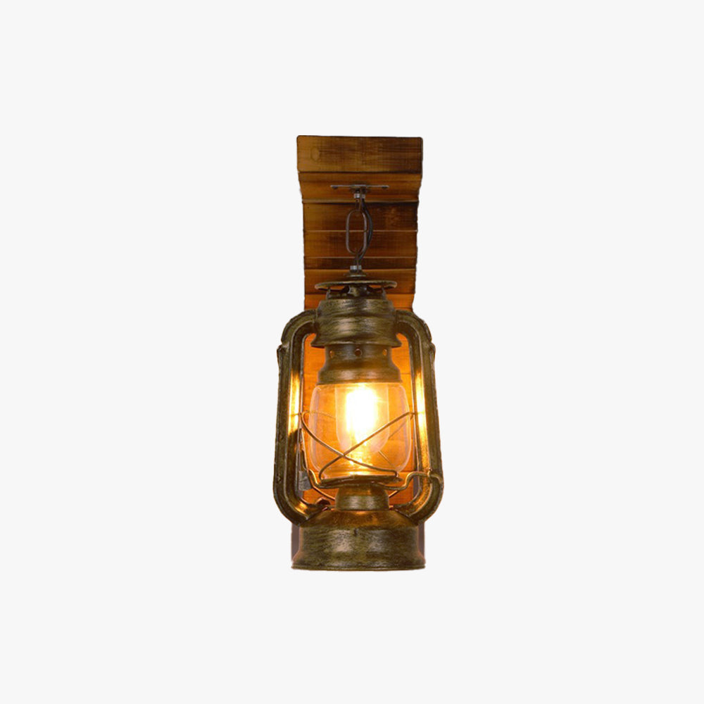 Lumio - Vintage wandlamp van hout en metaal in retro lantaarnstijl
