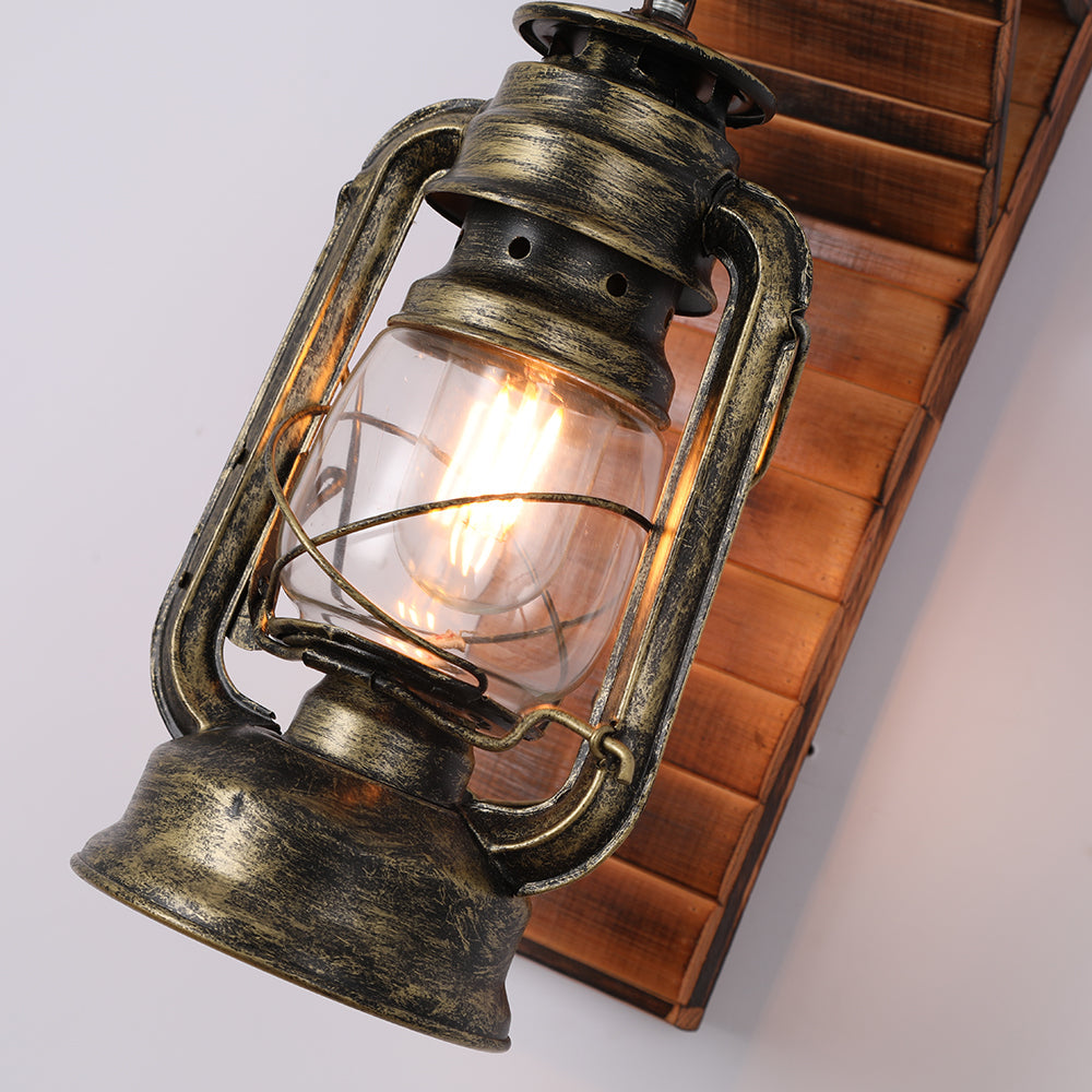 Lumio - Vintage wandlamp van hout en metaal in retro lantaarnstijl