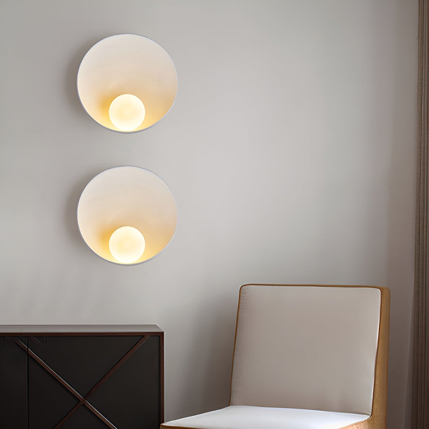 Lumio - Japandi wandlamp met melkglazen kap en houten details