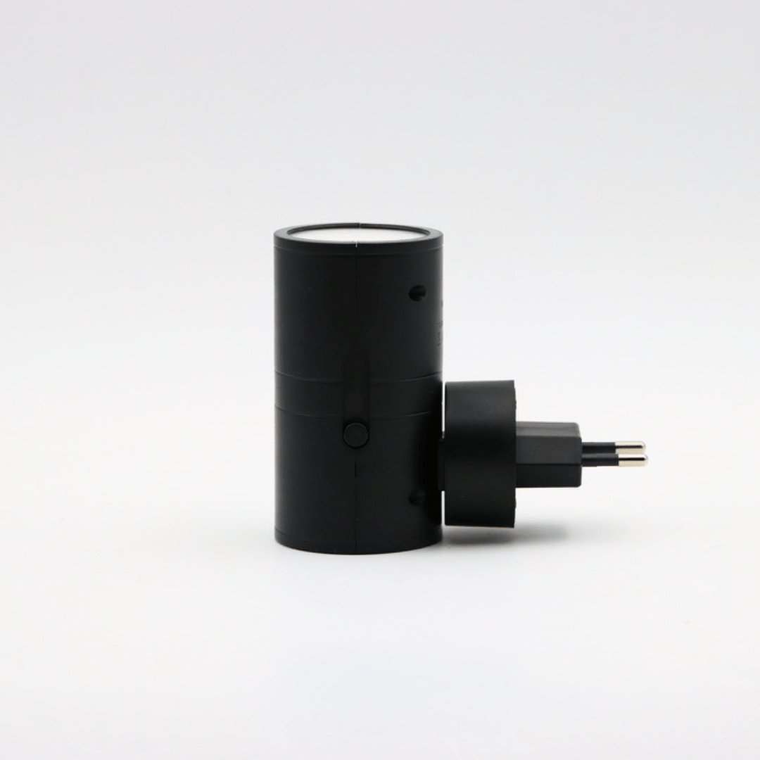 Eira – LED Stekkerlamp met Automatische Sensor & Dimbare Functie