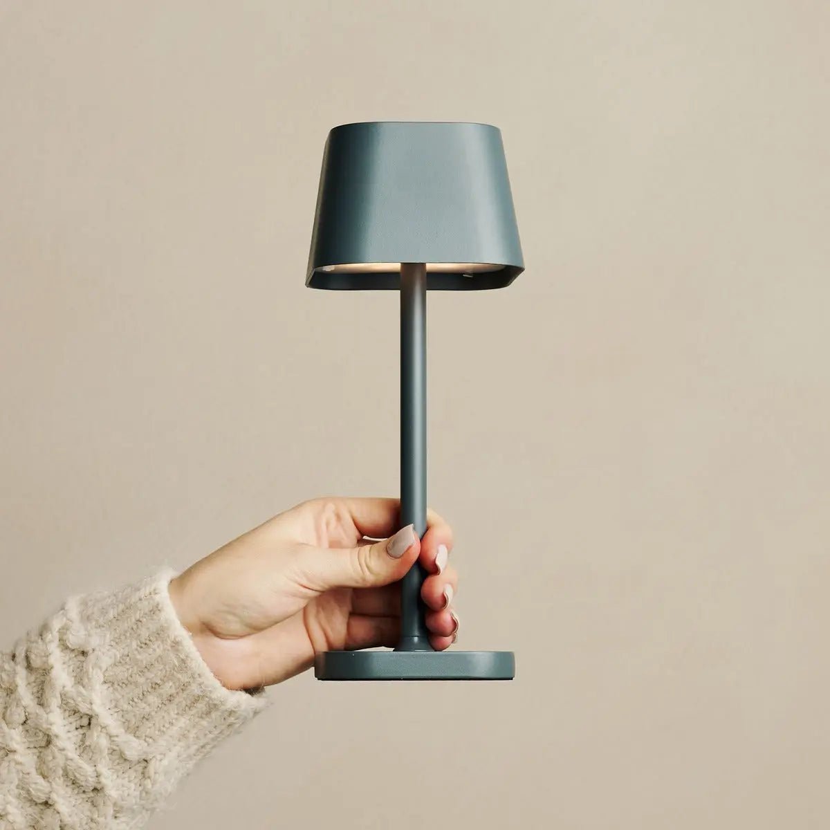 Lumio - Stone draadloze metalen tafellamp met 3 lichtstanden