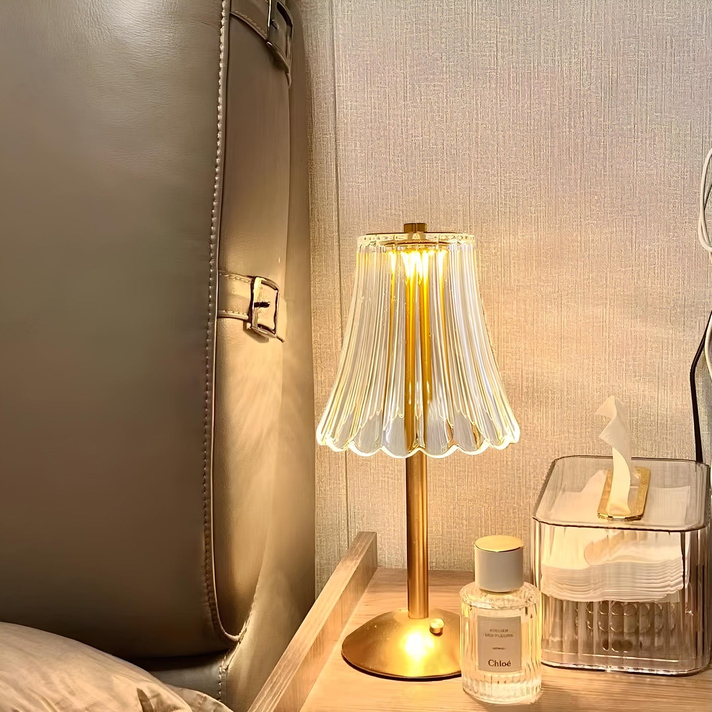 Lumio - Gouden kristallen draadloze tafellamp met touch-dimming