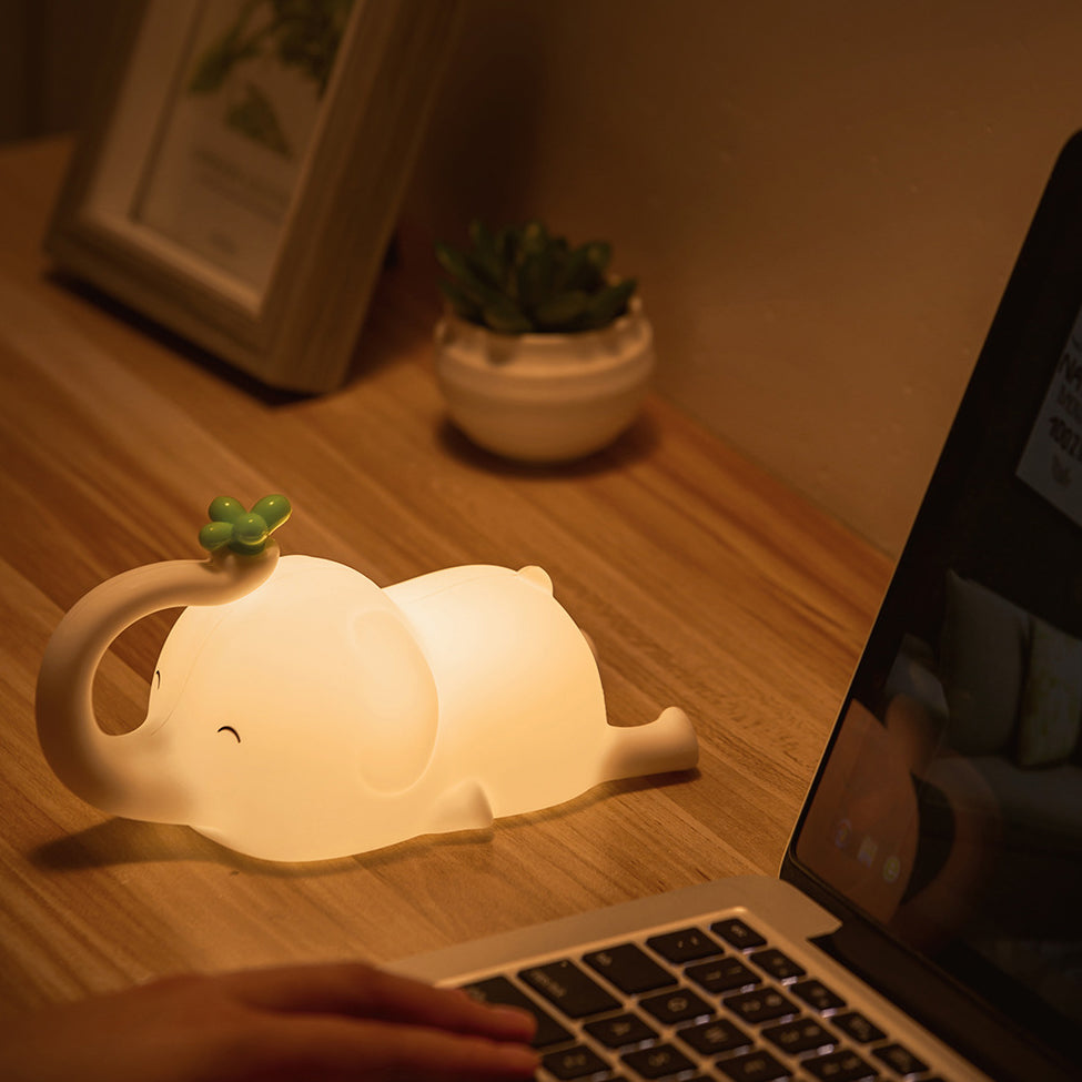 Lumio - Vliegende Olifant Nachtlamp LED Squishy