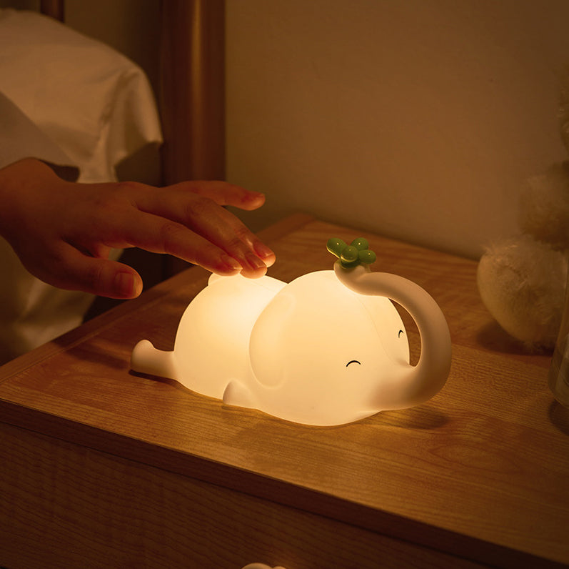 Lumio - Vliegende Olifant Nachtlamp LED Squishy