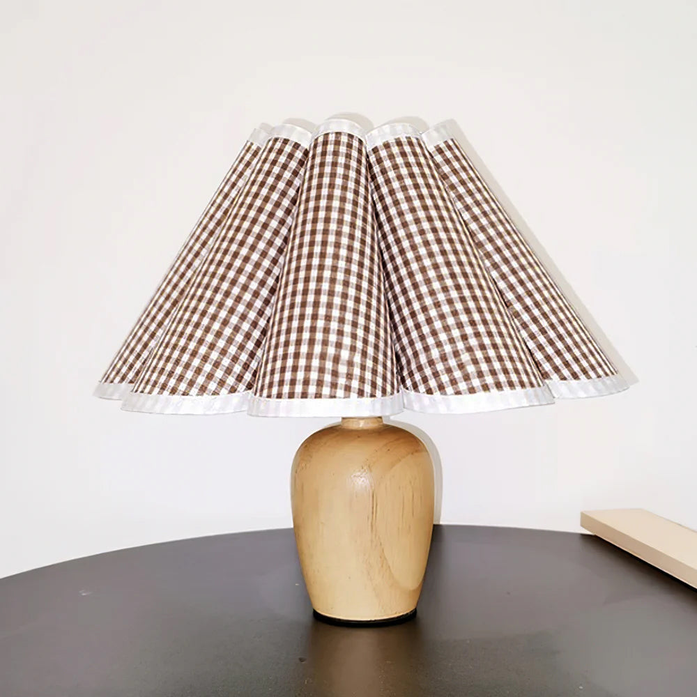 Lumio – Vintage Tafellamp met Houten Voet en Geribbelde Kap