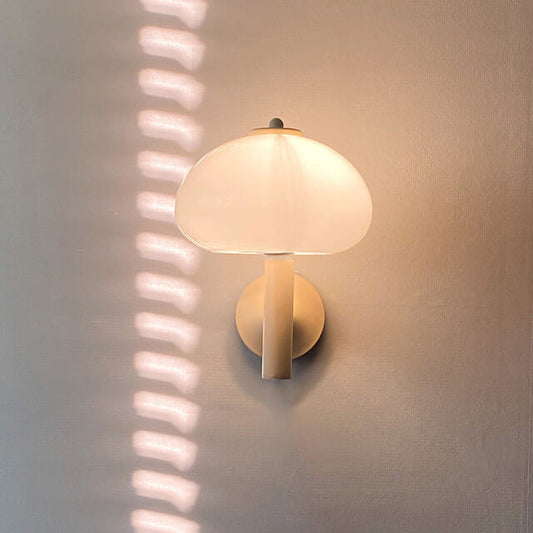 Moderne Wandlamp van Glas en IJzer – Milk White