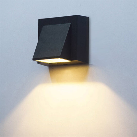 Moderne Zwarte Aluminium Buitenlamp met Geïntegreerde LED