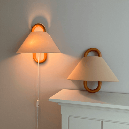 Moderne Houten Wandlamp met Stoffen Kap