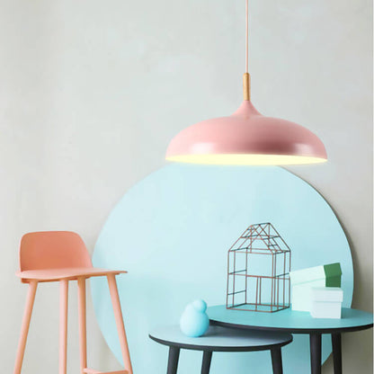 Kleurrijke Metalen Hanglamp met Houten Accent – Twee Maten
