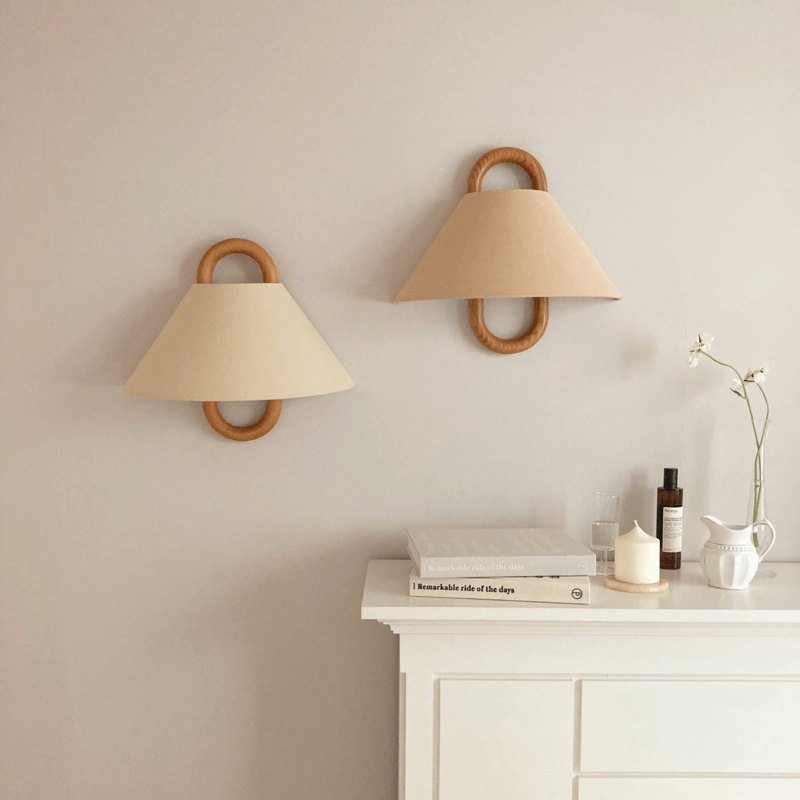 Moderne Houten Wandlamp met Stoffen Kap