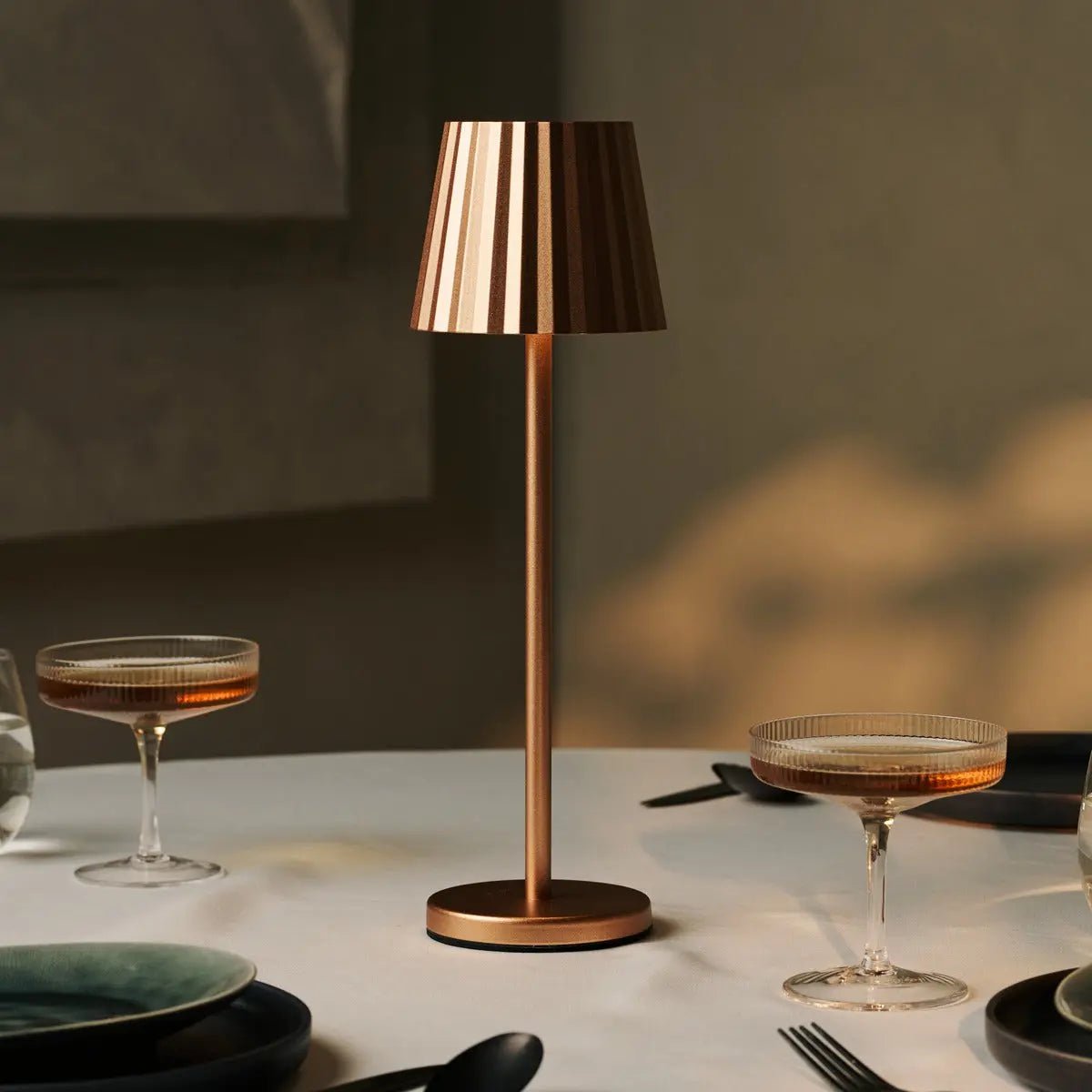 Lumio - Koperen elegante tafellamp oplaadbaar met touch‑dimmer