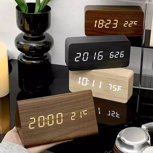 Lumio – Wekker met Houtlook & LED-display