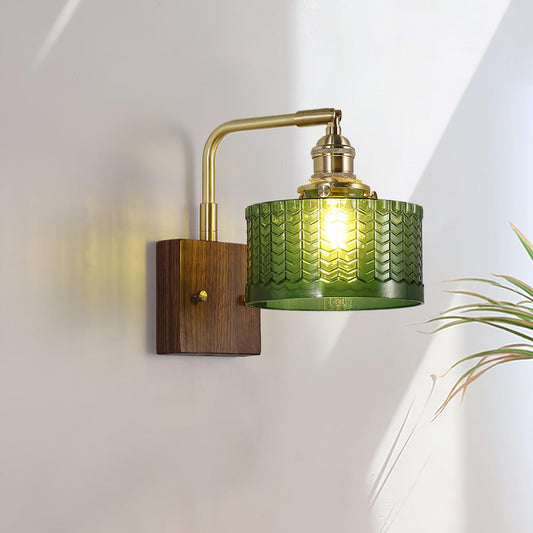 Coral – Groene Wandlamp met Houten Basis & Glazen Kap