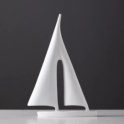 Maritieme Zeilboot Sculptuur – Tijdloze Rust & Elegante Stijl