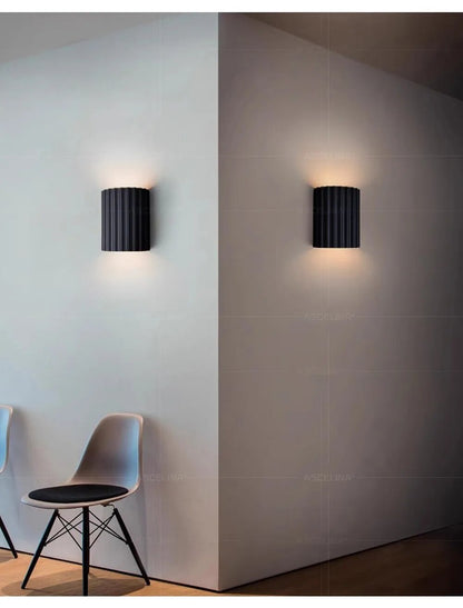 Lumio - Moderne hars wandlamp met LED-technologie voor een verfijnde sfeer