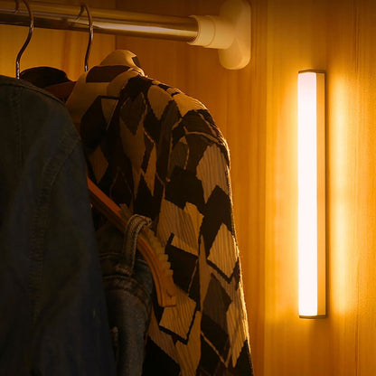 Lumio - Stijlvolle licht strip met Bewegingssensor & Magnetische Bevestiging